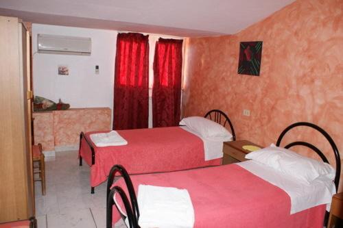 Bed and Breakfast La Conca D'Oro à Altomonte Chambre photo
